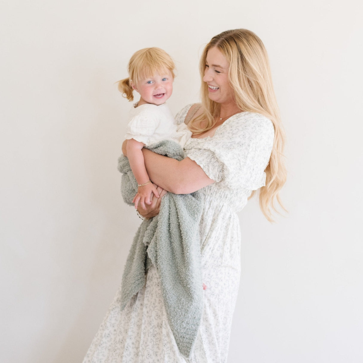 BAMBONI® RECEIVING BLANKETS From Saranoni