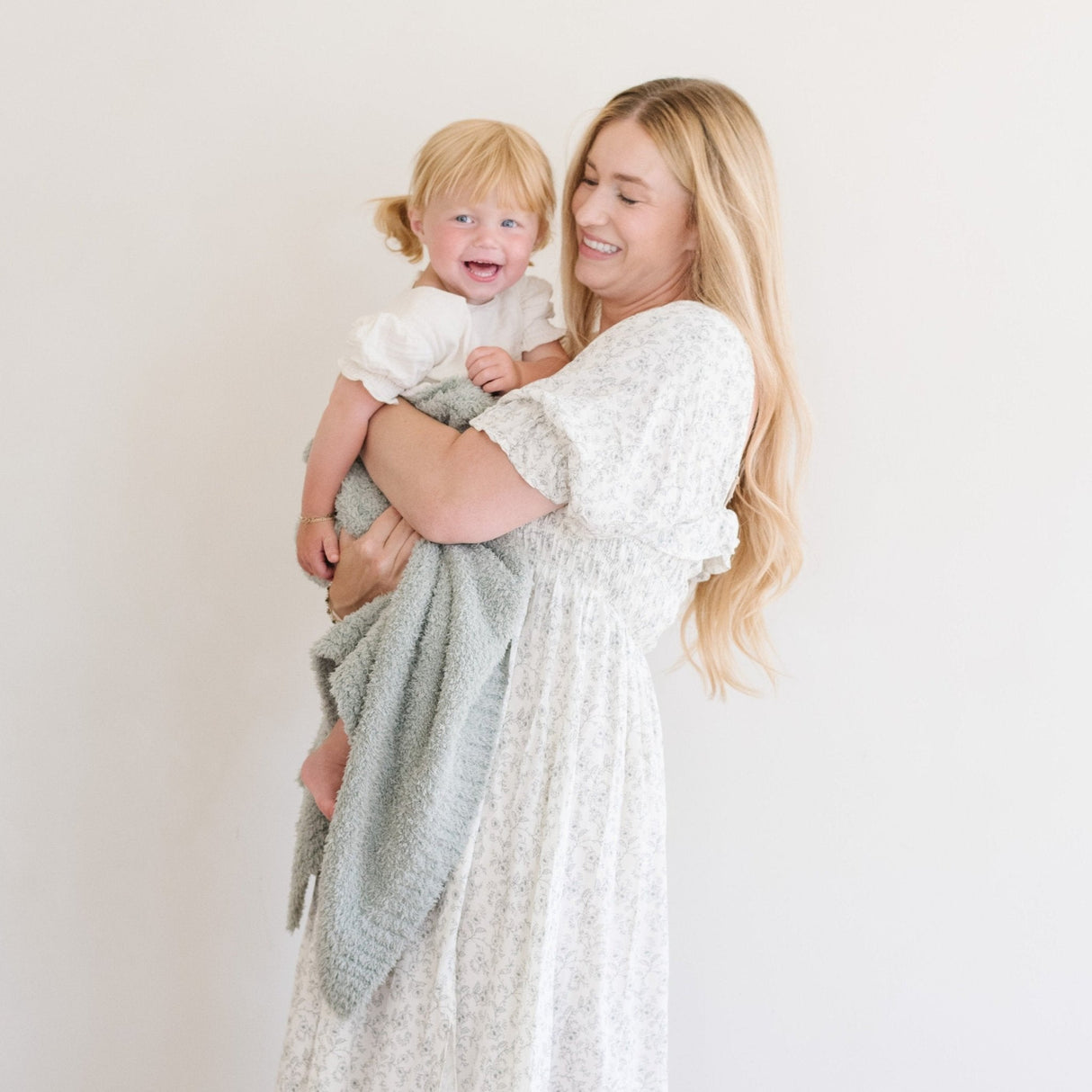 BAMBONI® RECEIVING BLANKETS From Saranoni