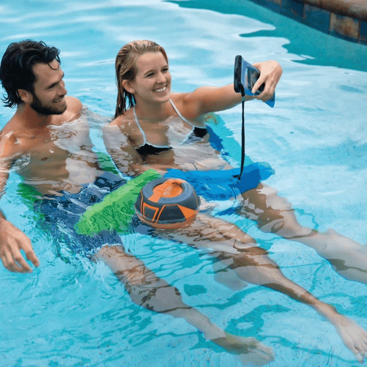WOW Watersports H2O-Proof Waterproof Smart Phone Holder 5" x 9" from Jupiter Gear