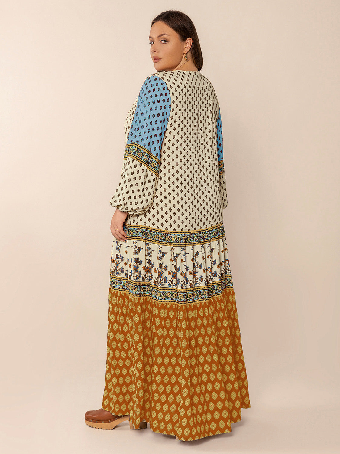 Plus Size Printed V-Neck Balloon Sleeve Maxi Dress from Enfance-Heureuse
