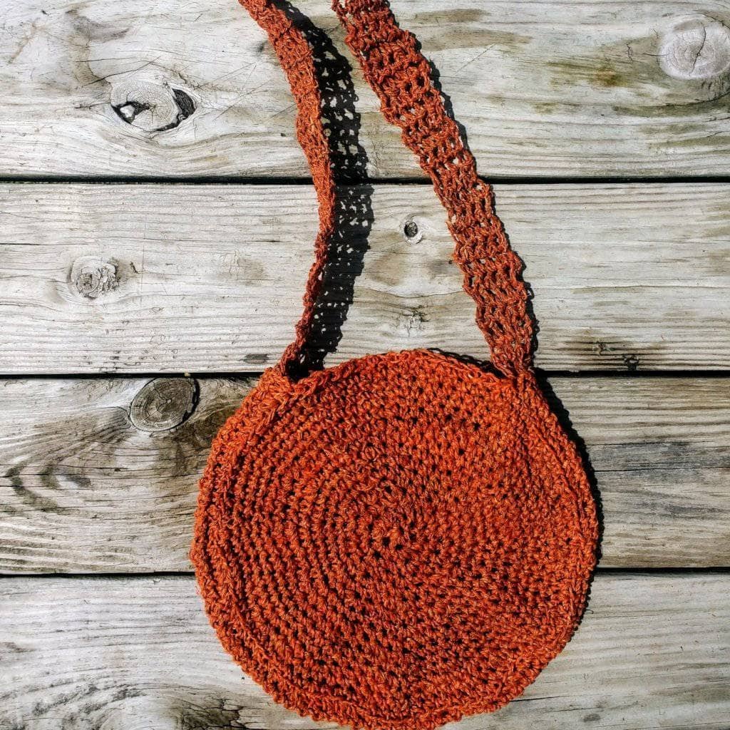 Circular Bag Crochet Pattern from Darn Good Yarn