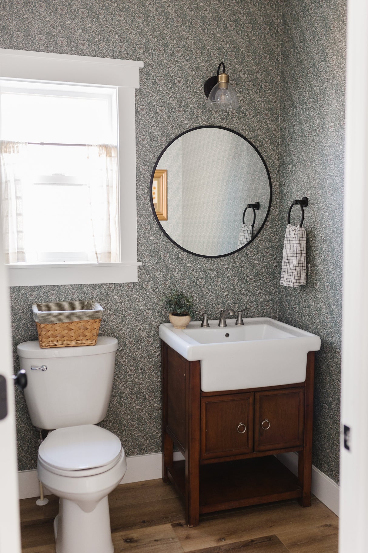 Annika Wallpaper by Bear Bell from Loomwell Home Goods