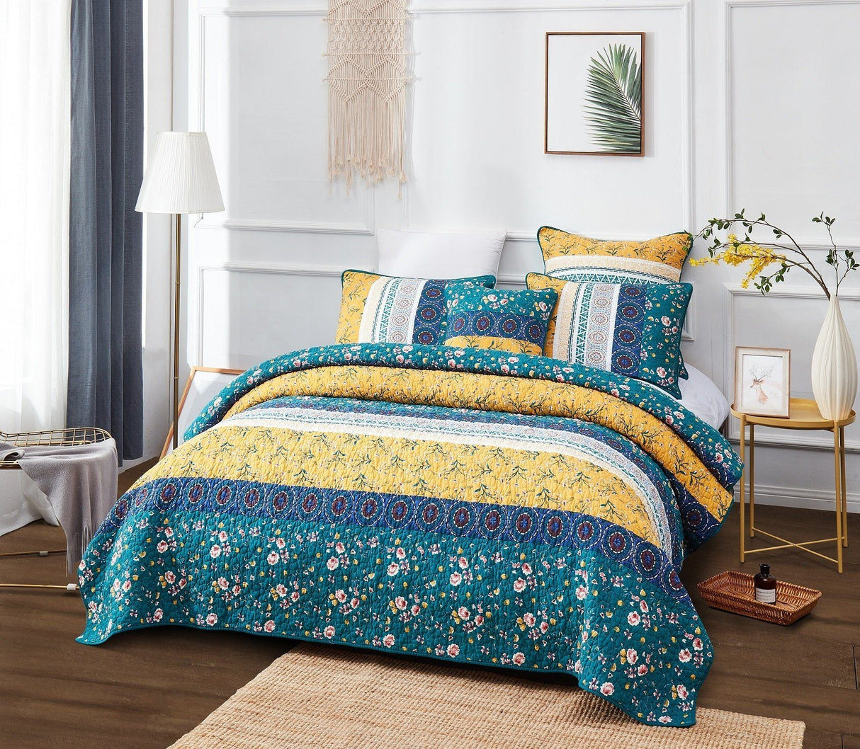 DaDa Bedding Bohemian Patchwork Bed of Wild Flowers Floral Gardenia Green Bedspread Set (JHW-886) from DaDalogy Bedding Collection
