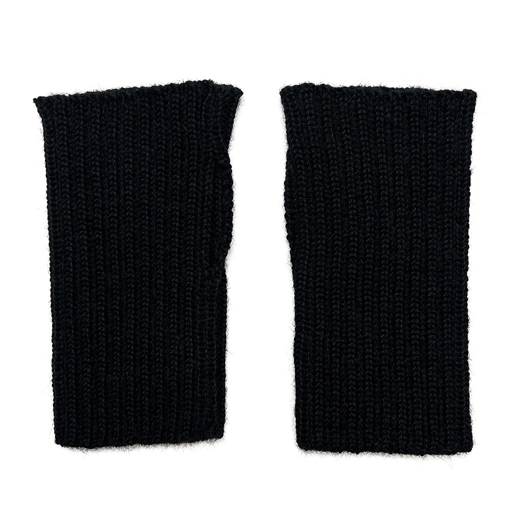 Black Minimalist Alpaca Gloves from SLATE + SALT