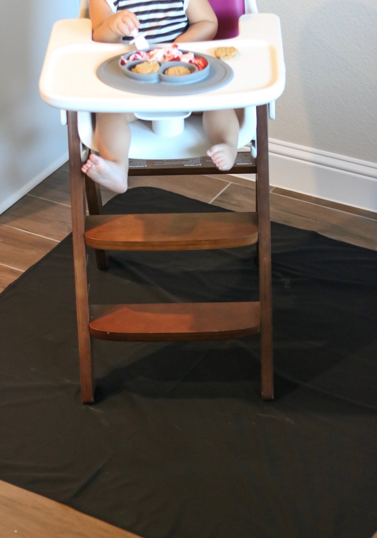 Solid Black Minimalist Splash Mat - A Waterproof Catch-All for Highchair Spills and More! from BapronBaby