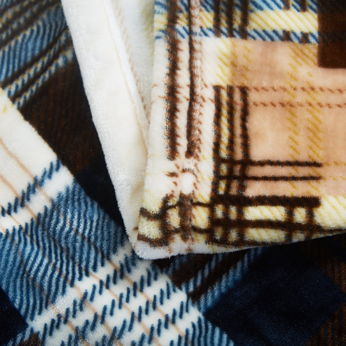 Tache Super Soft Winter Cabin Flannel Throw Blanket from Tache Home Fashion
