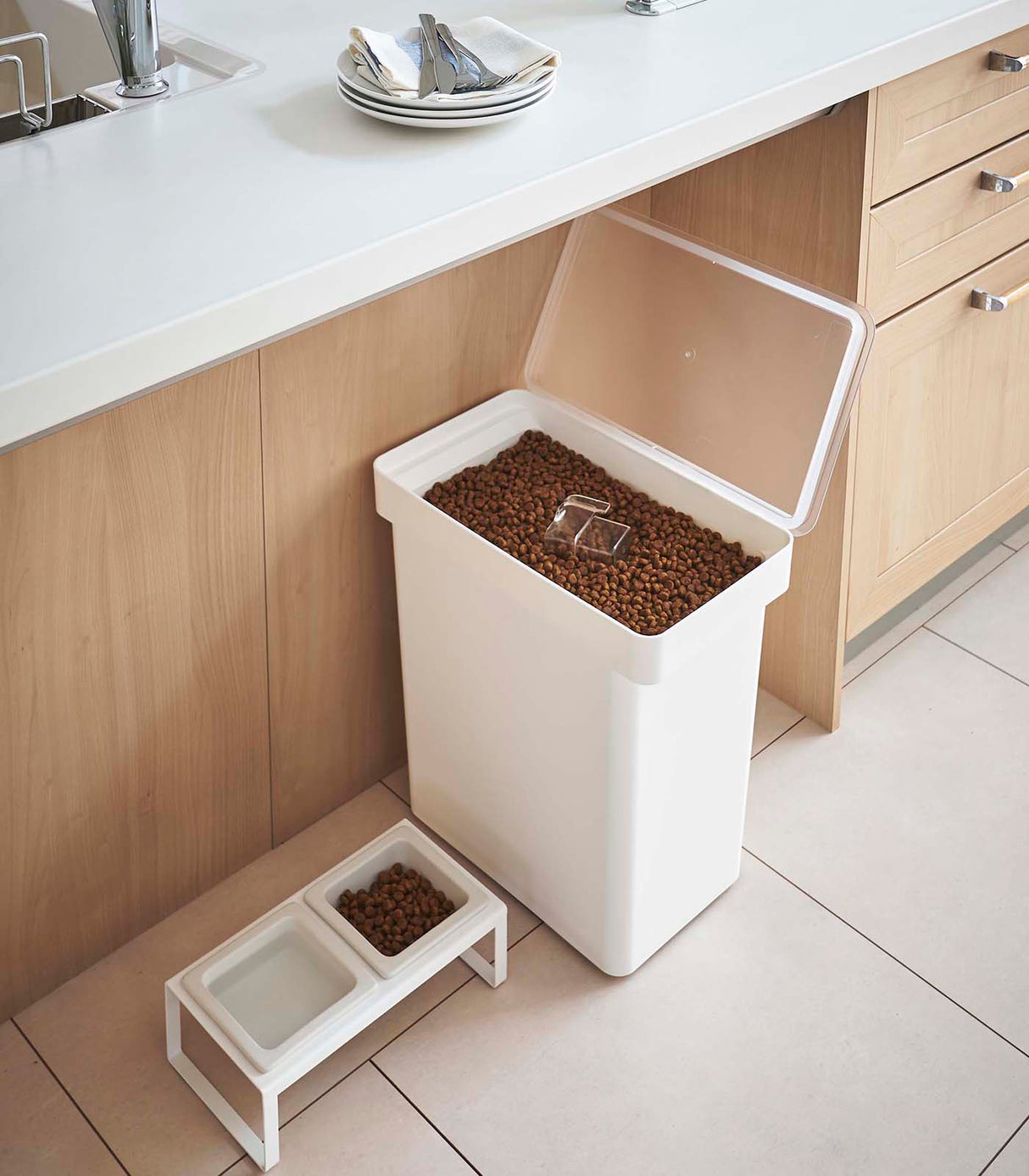 Rolling Airtight Pet Food Container (25 lbs.) from Yamazaki Home