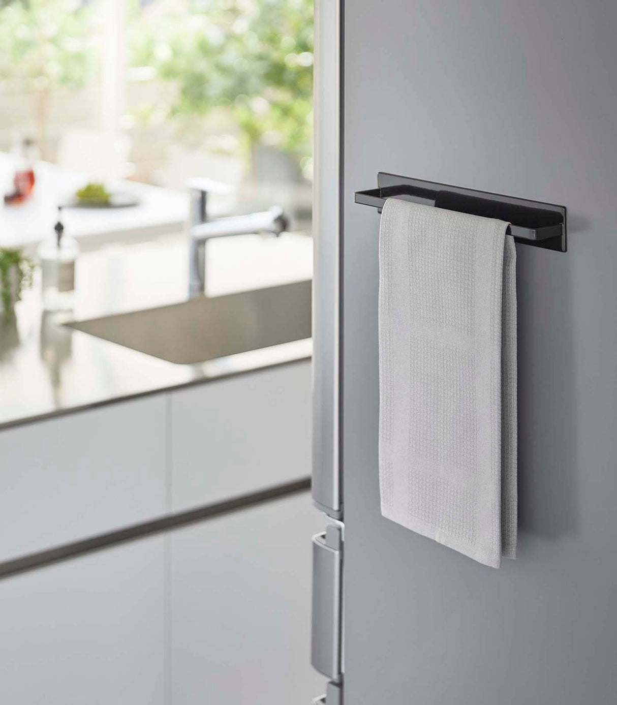 Magnetic Kitchen Towel Hanger - Steel from Yamazaki Home