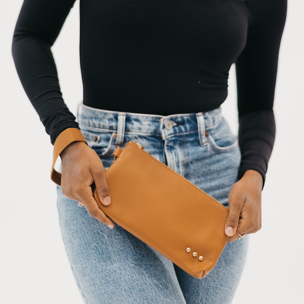 Cece Card Holder Clutch Bag from Pretty Simple