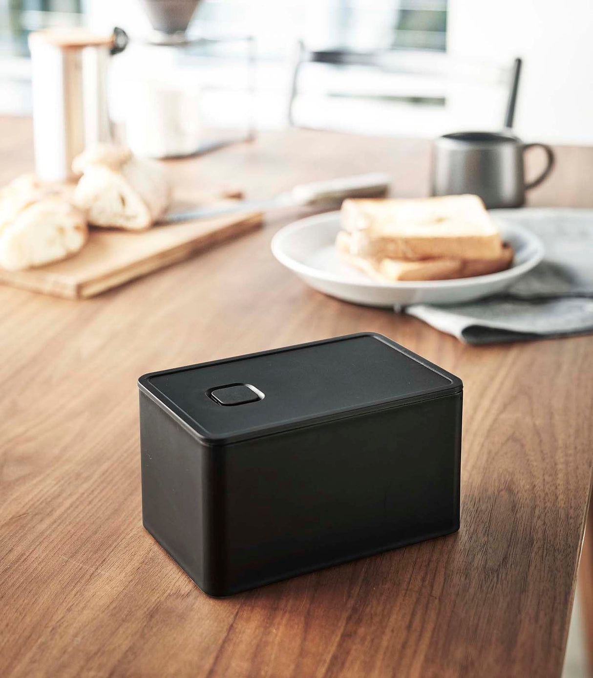 Vacuum-Sealing Butter Dish from Yamazaki Home