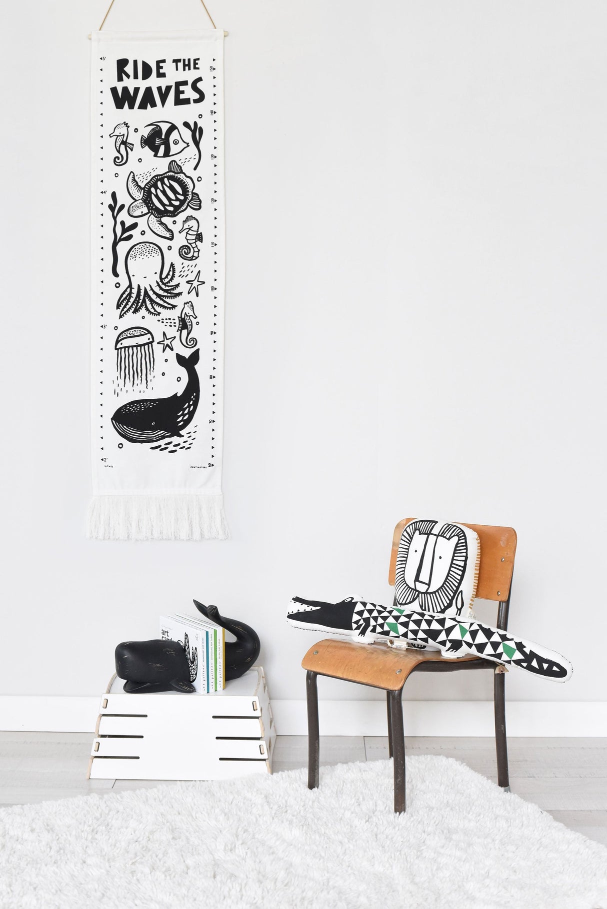 Canvas Growth Chart - Ocean From Wee Gallery