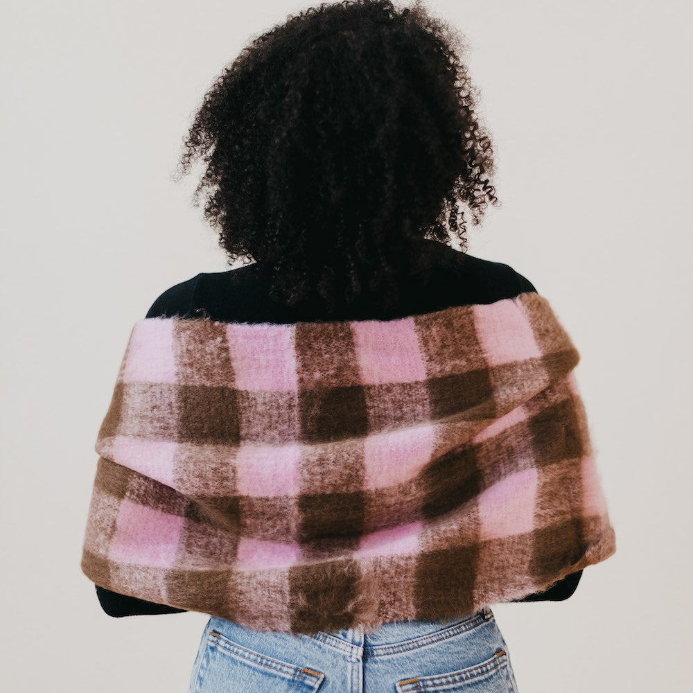 Chunky Checkered Scarf from Pretty Simple
