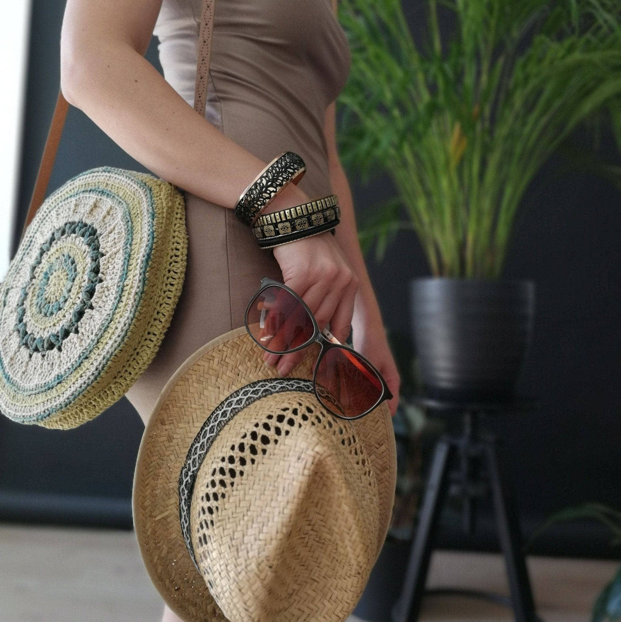 Circle Banjo Bag Crochet Pattern from Darn Good Yarn