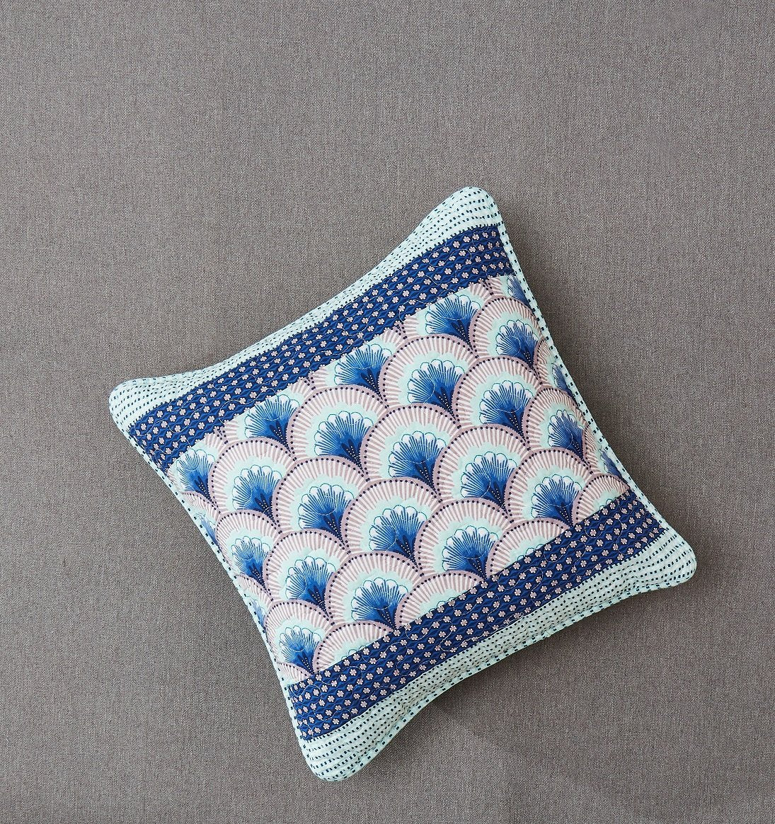 DaDa Bedding Set of 2-Pieces Mediterranean Fans Waves Minty Blue Throw Pillow Covers, 18" x 18" (JHW884 from DaDalogy Bedding Collection)