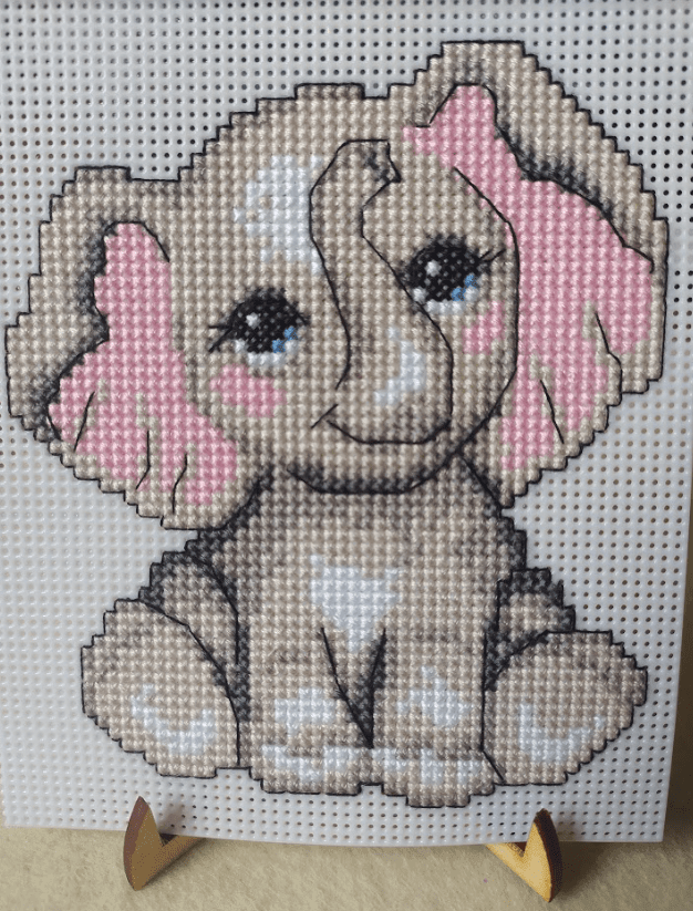 Cute Animals 121CS Counted Cross-Stitch Kit From Wizardi