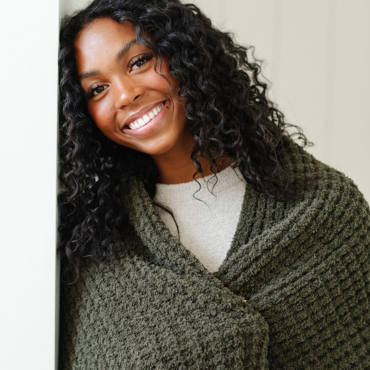 WAFFLE KNIT XL THROW BLANKETS From Saranoni