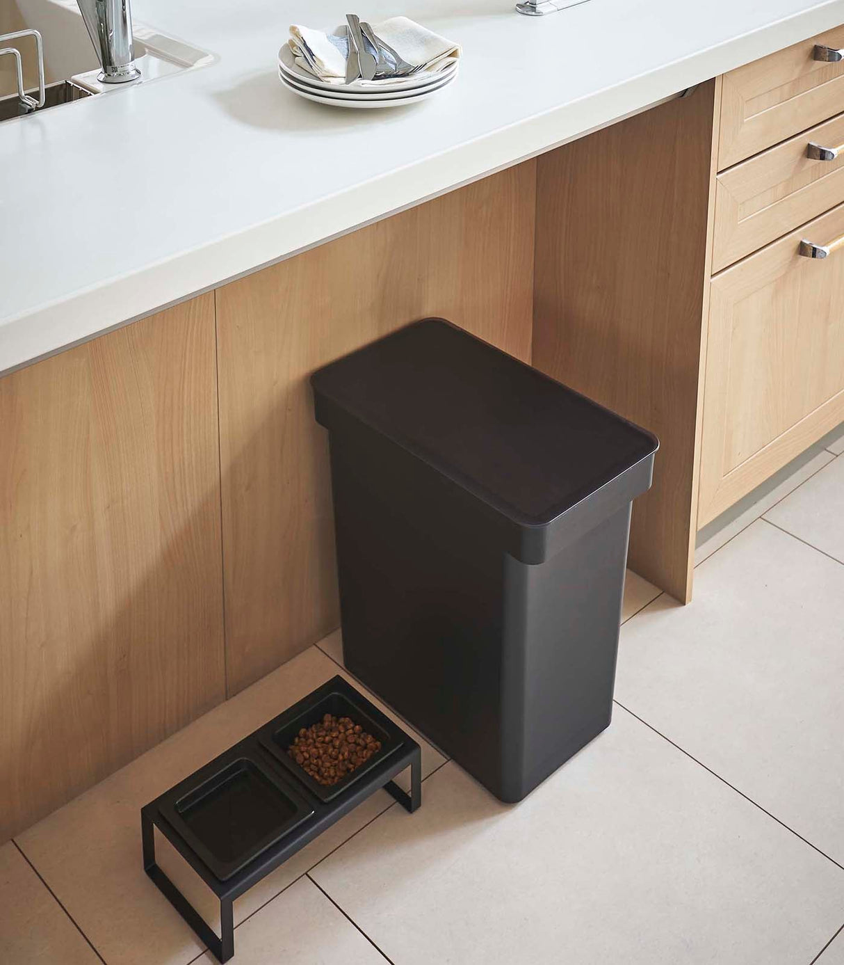 Rolling Airtight Pet Food Container (25 lbs.) from Yamazaki Home