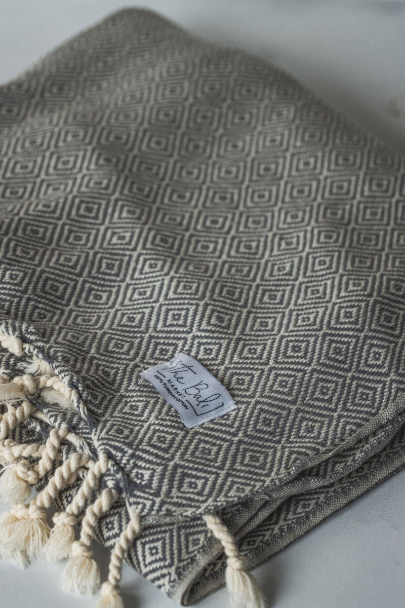 Diamond Turkish Towels – Luxurious Bath or Throw Blanket from The Bali Market