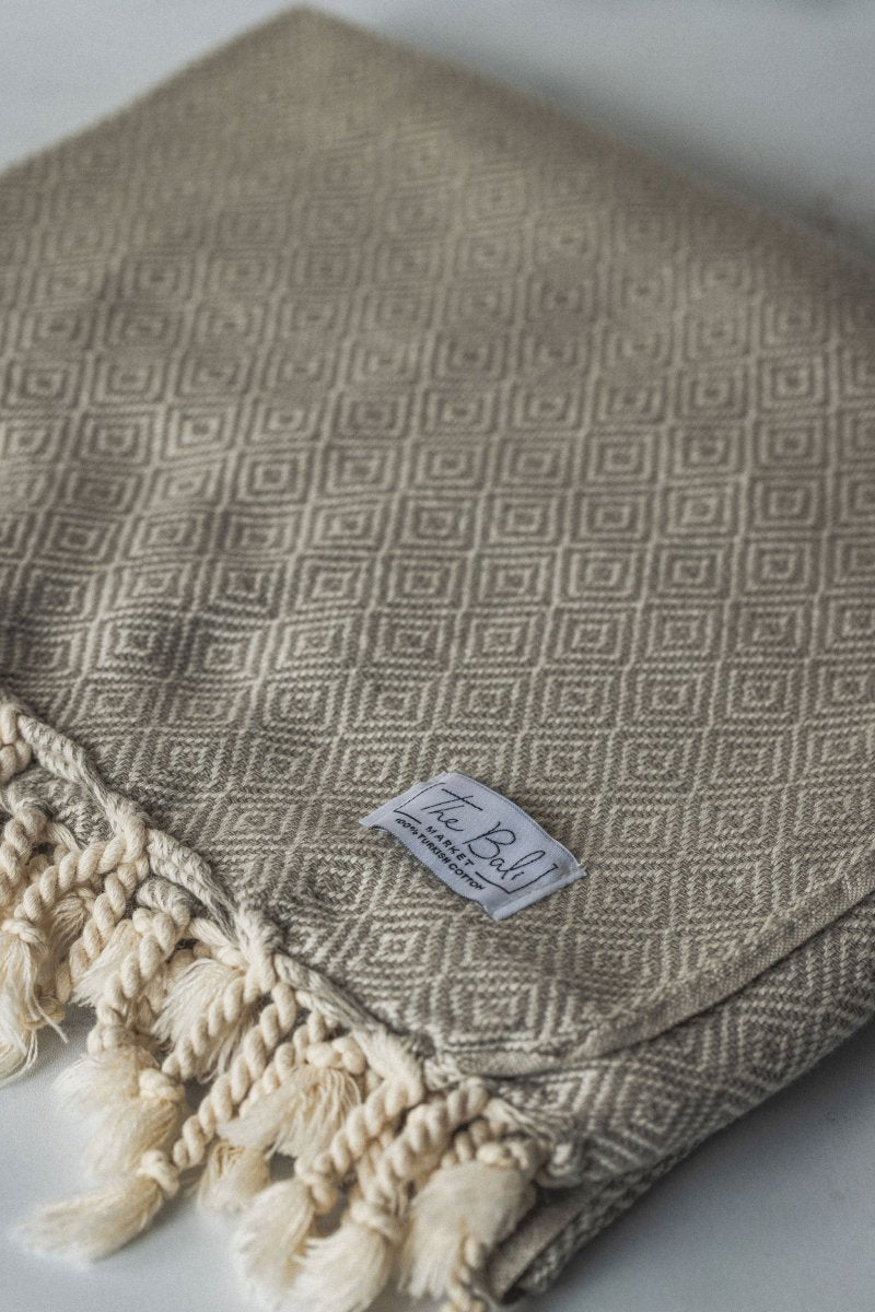 Diamond Turkish Towels – Luxurious Bath or Throw Blanket from The Bali Market