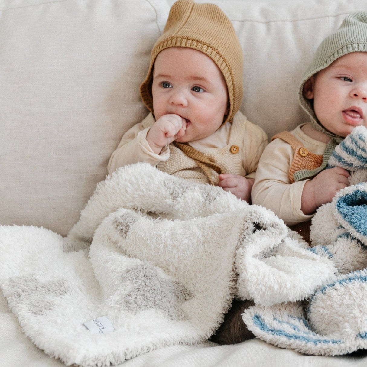 DOUBLE-LAYER BAMBONI® MINI BLANKETS From Saranoni
