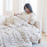 DOUBLE RUCHED FAUX FUR XL THROW BLANKETS From Saranoni