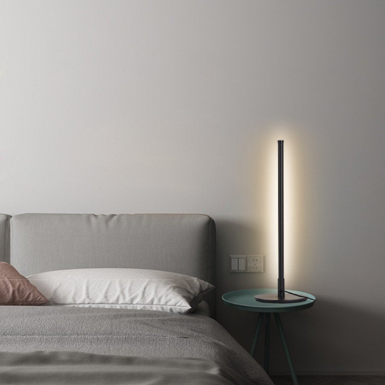 Léger LED Table Lamp From Ozarké