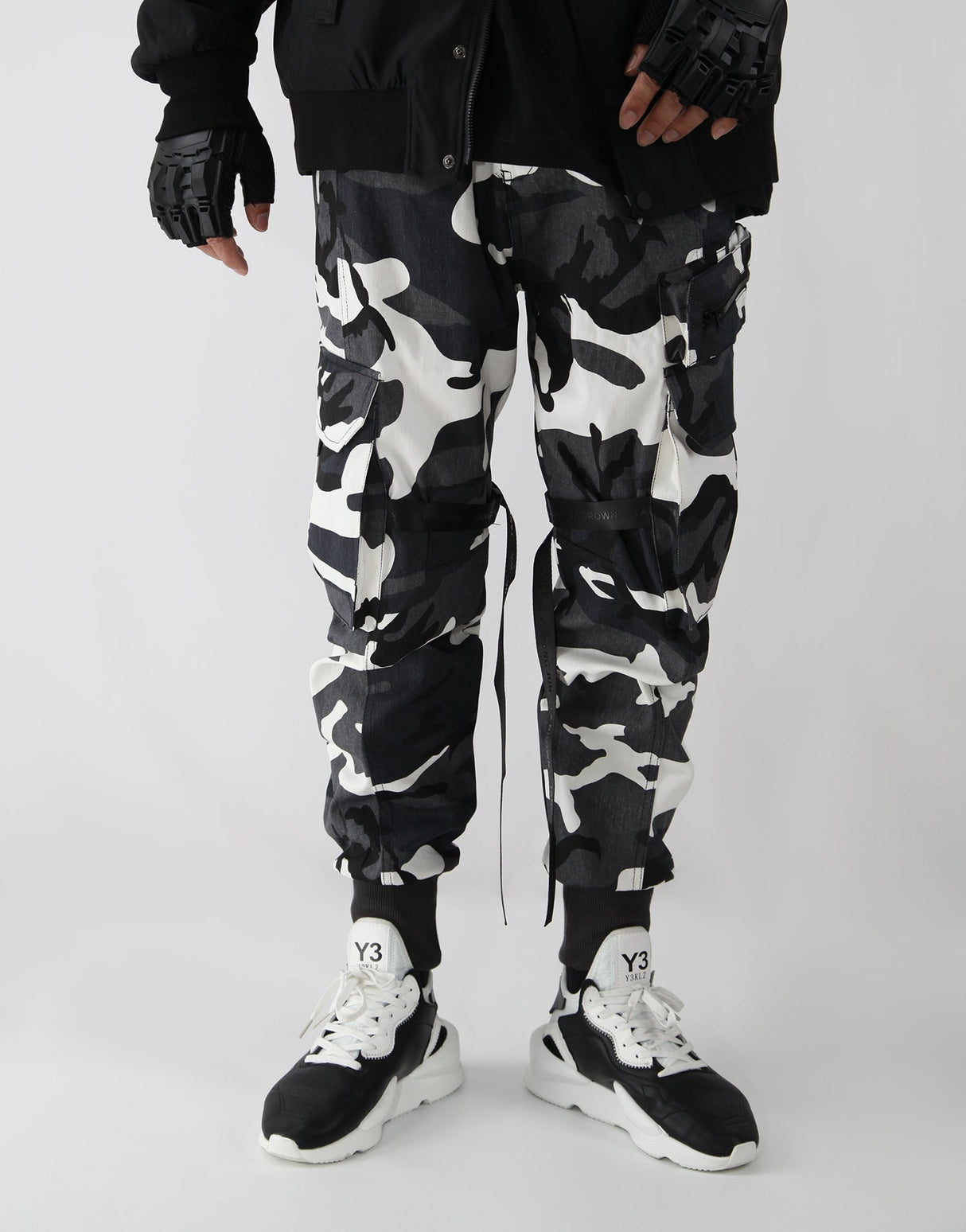 IBP1828 Noble Cargo Pants from Niepce Inc