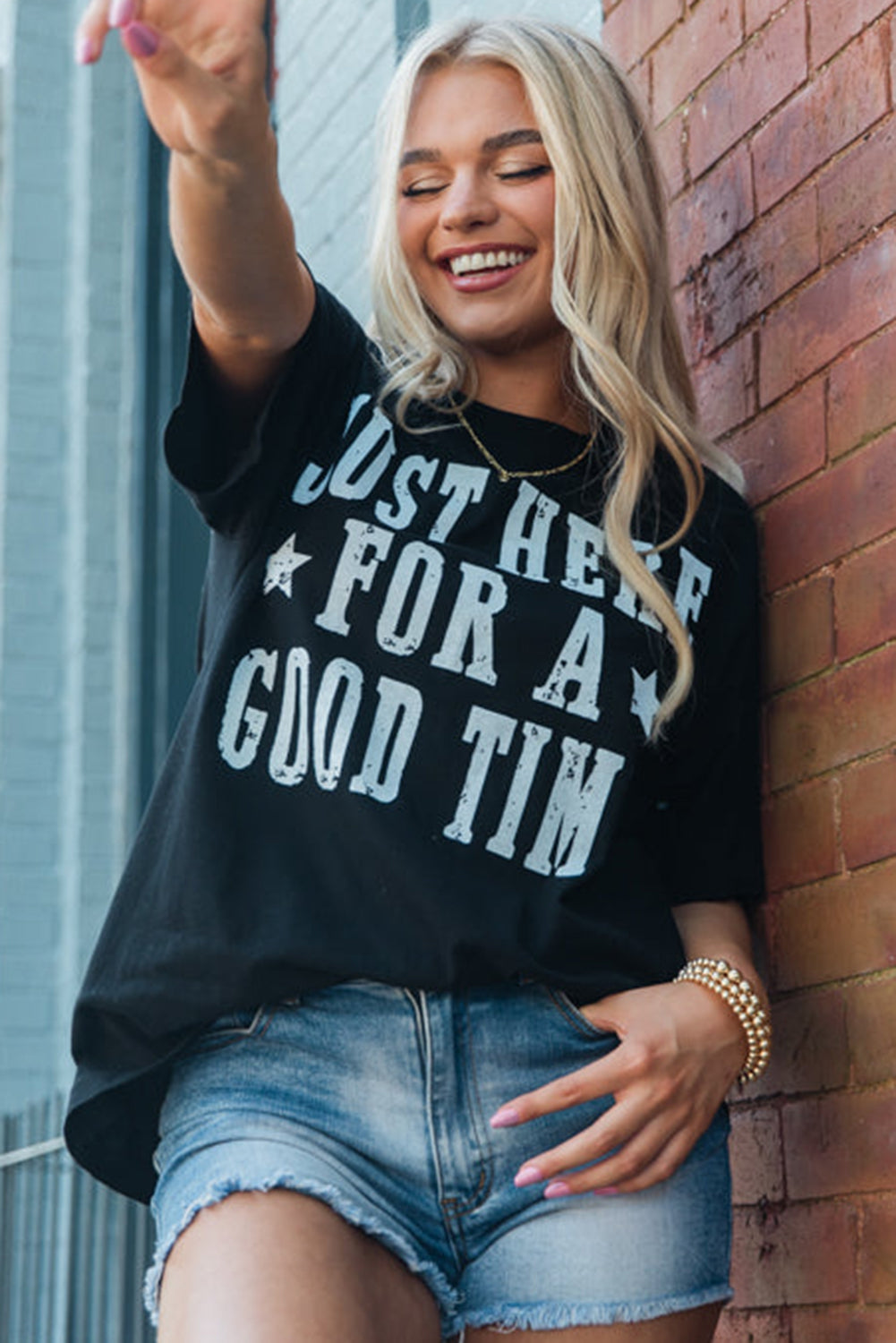 Black Just Here For A Good Time Graphic Round Neck T Shirt from MsDressly