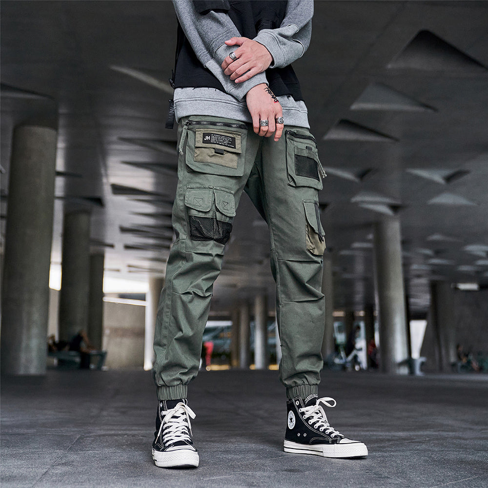 5130 Classic Urban Cargo Pants from Niepce Inc