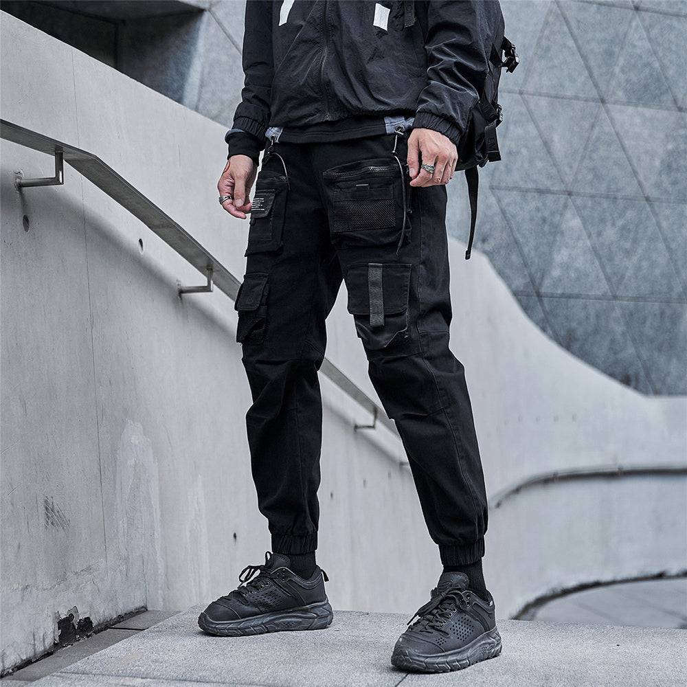 5130 Classic Urban Cargo Pants from Niepce Inc