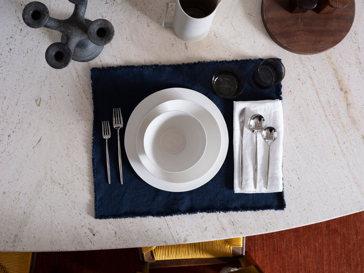 Onda Plate-White from French Presse Linens