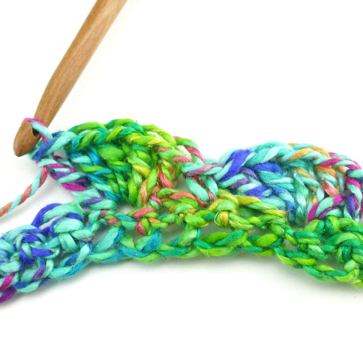 Festive Scallop Garland Crochet Pattern from Darn Good Yarn