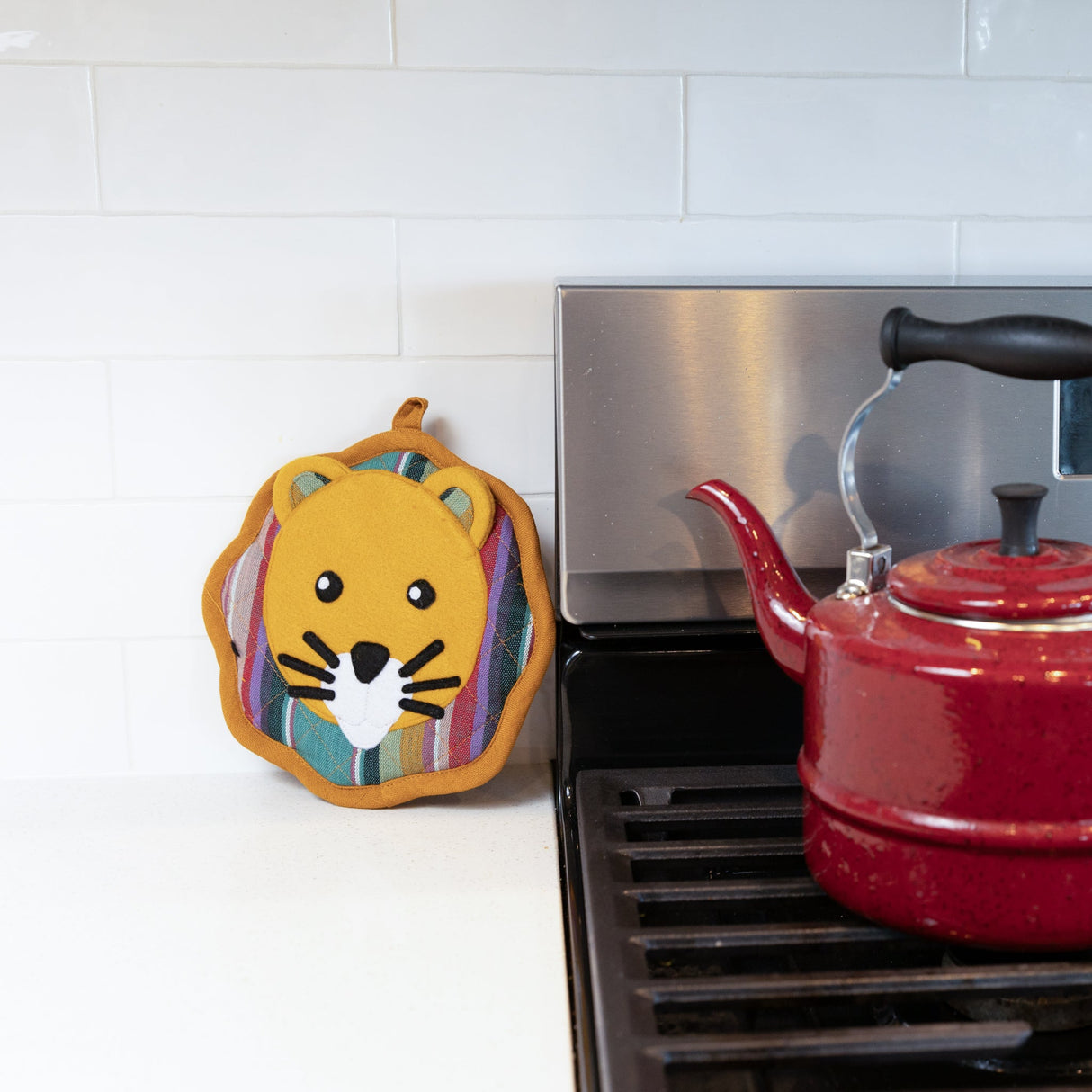 Lion Dual-Purpose Trivet & Pot Holder from Upavim Crafts