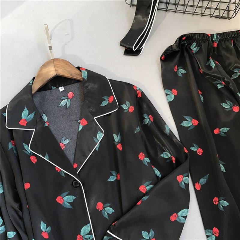 Flowers/Plant Pajama Set From Kawaii Stop
