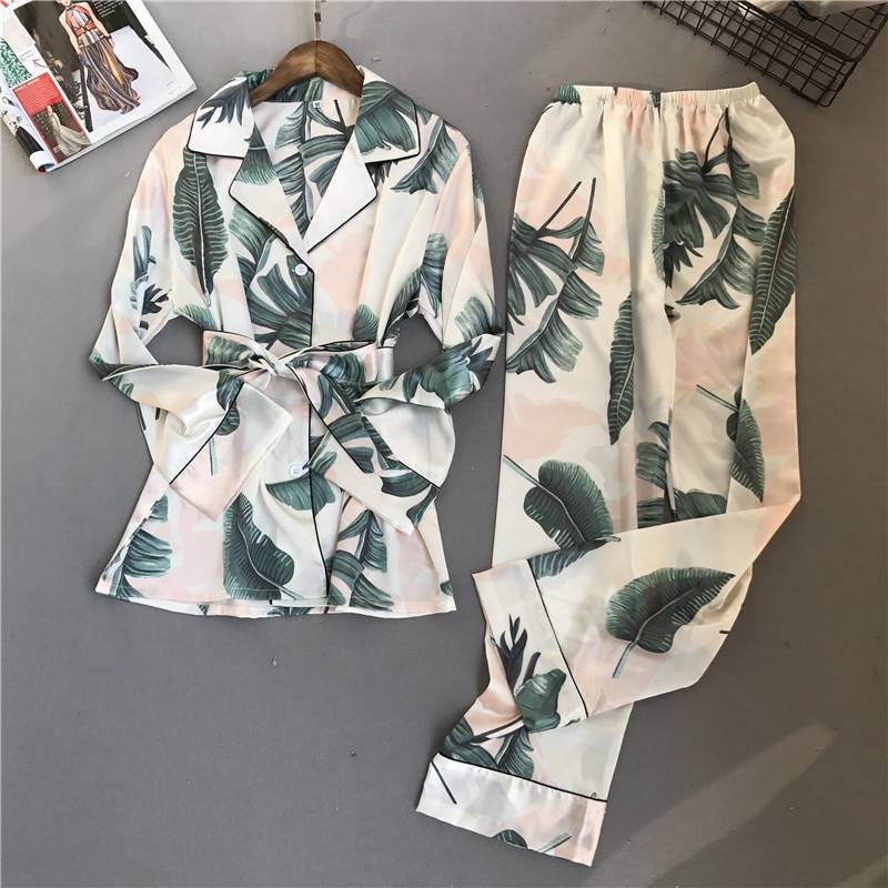 Flowers/Plant Pajama Set From Kawaii Stop
