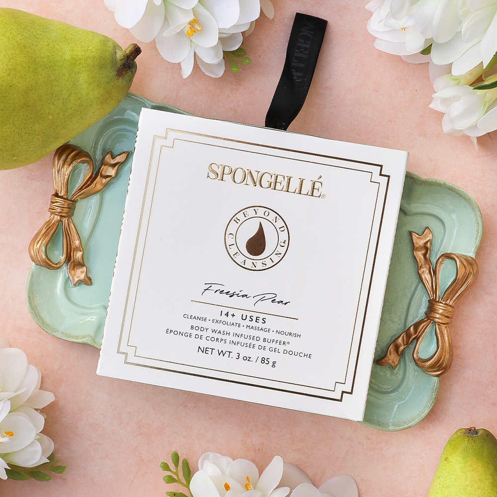 Freesia Pear | Vegan-Friendly Boxed Flower from Spongellé