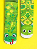 ADULT FROG & TURTLE SOCKS from Pals Socks