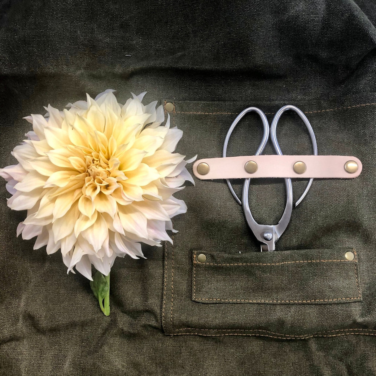 Gardening Apron - Waxed Canvas Apron with Pockets From The Celtic Farm