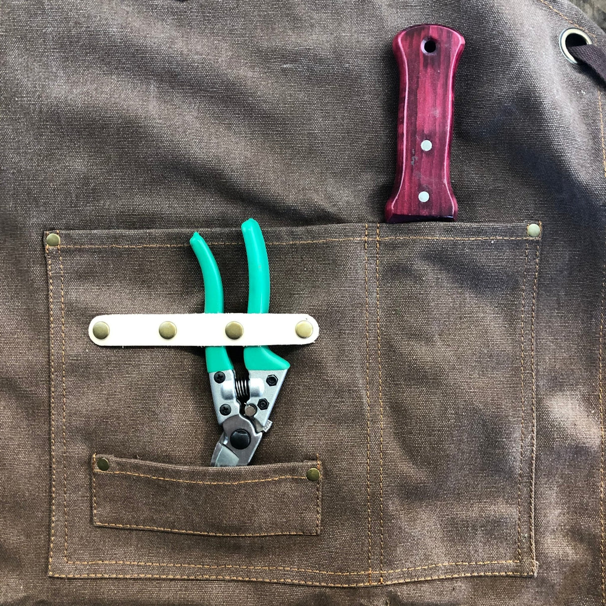 Gardening Apron - Waxed Canvas Apron with Pockets From The Celtic Farm