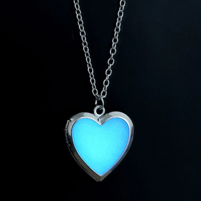 LUMINOUS HEART NECKLACE from Ashlen