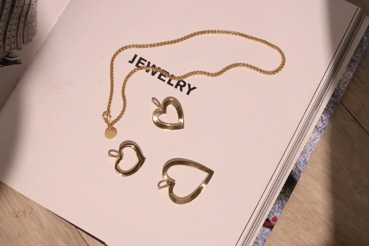 Haley Open Heart Pendant from eklexic