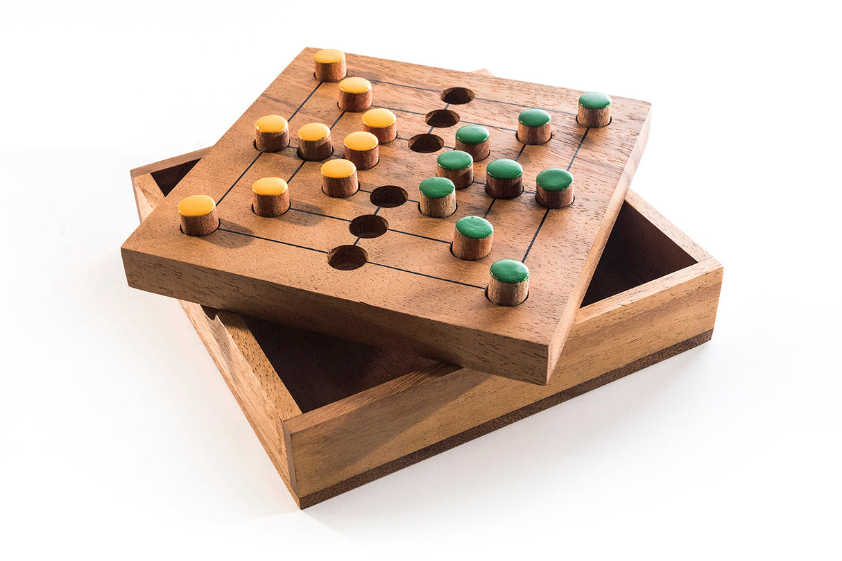 Nine Men's Morris Strategy Game from Kubiya Games