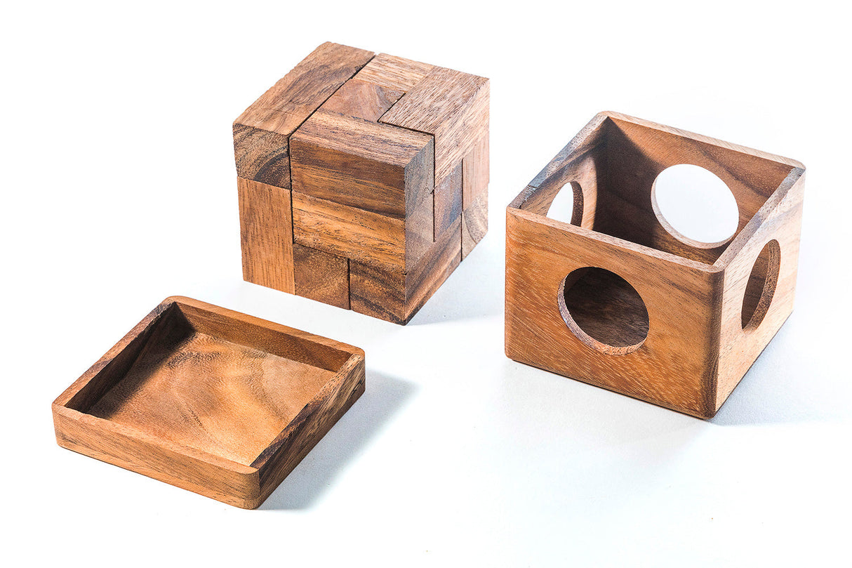 Soma Cube Puzzle from Kubiya Games