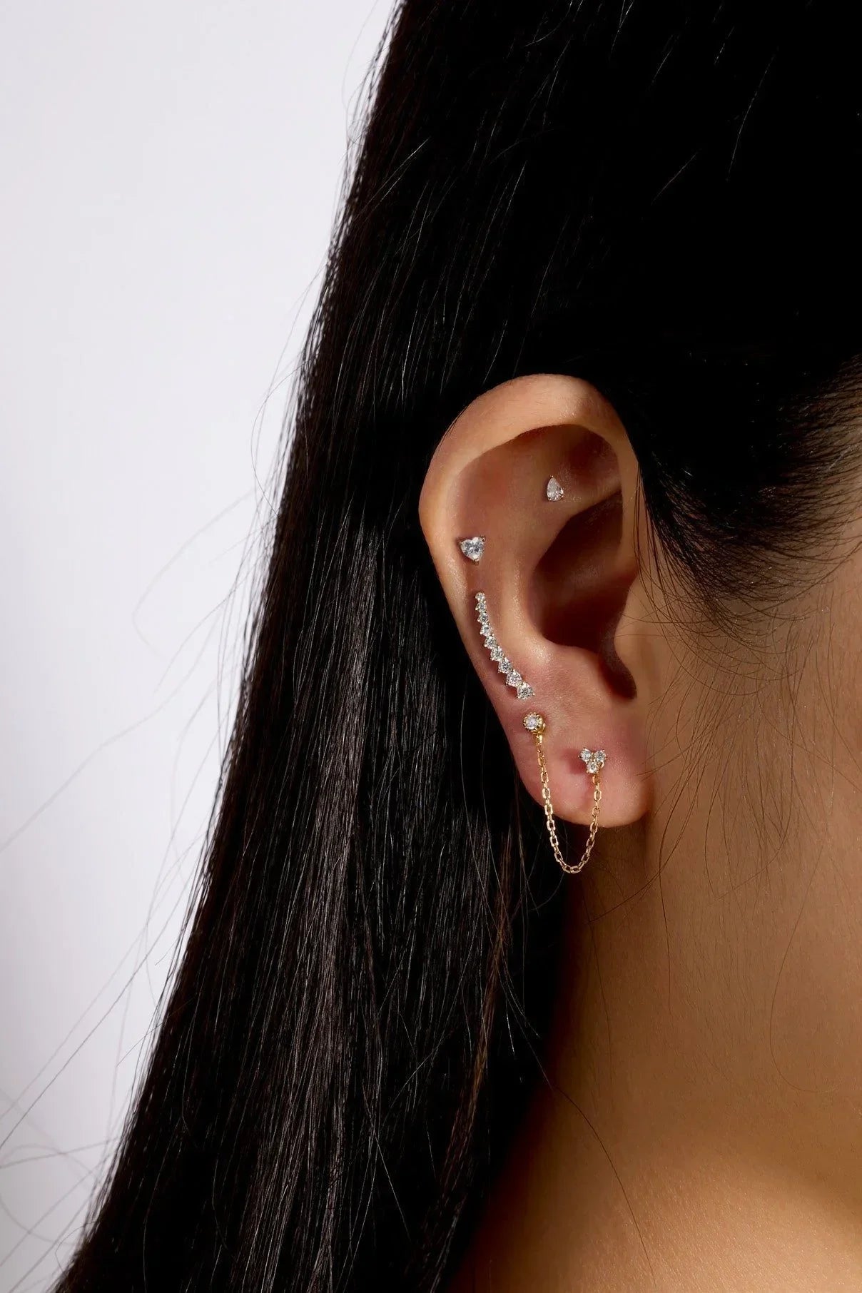 Heart CZ Stud Earrings from eklexic