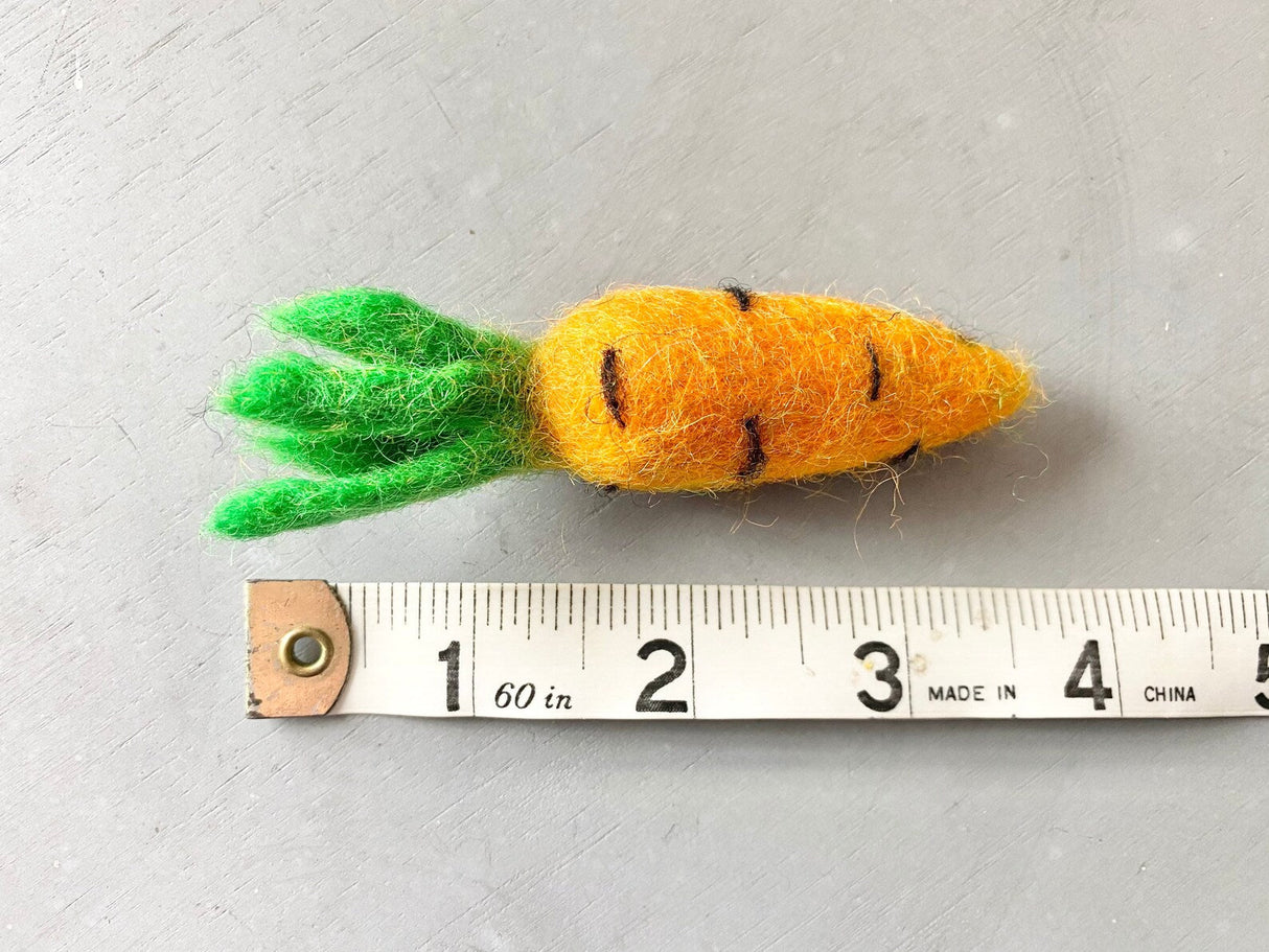 FELTED CAT TOY CARROTS from ReNewedPet