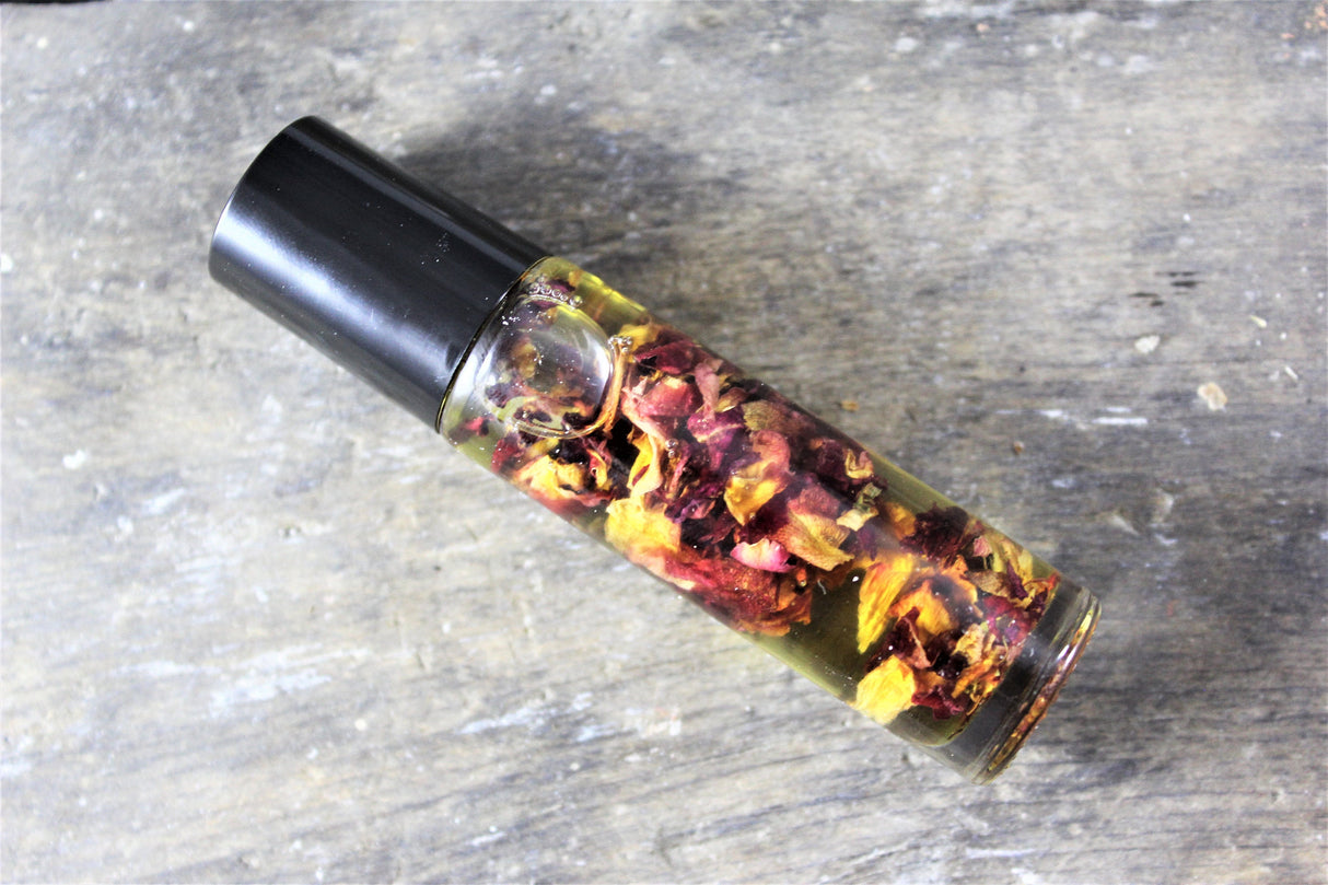 Organic Perfume Oil / Organic Essential Oil Blend / Organic Essential Oils / Roll on Perfume / Perfume Oil / Glass Bottle / Herbal Healing  from Butter Me Up Organics