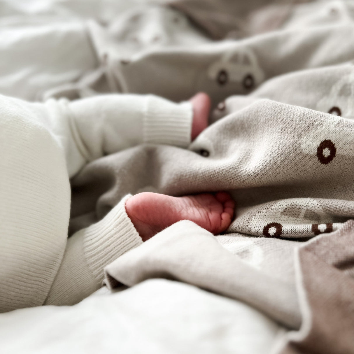 100% Cotton Luxury Knit Car Swaddle Blanket from Bleu La La