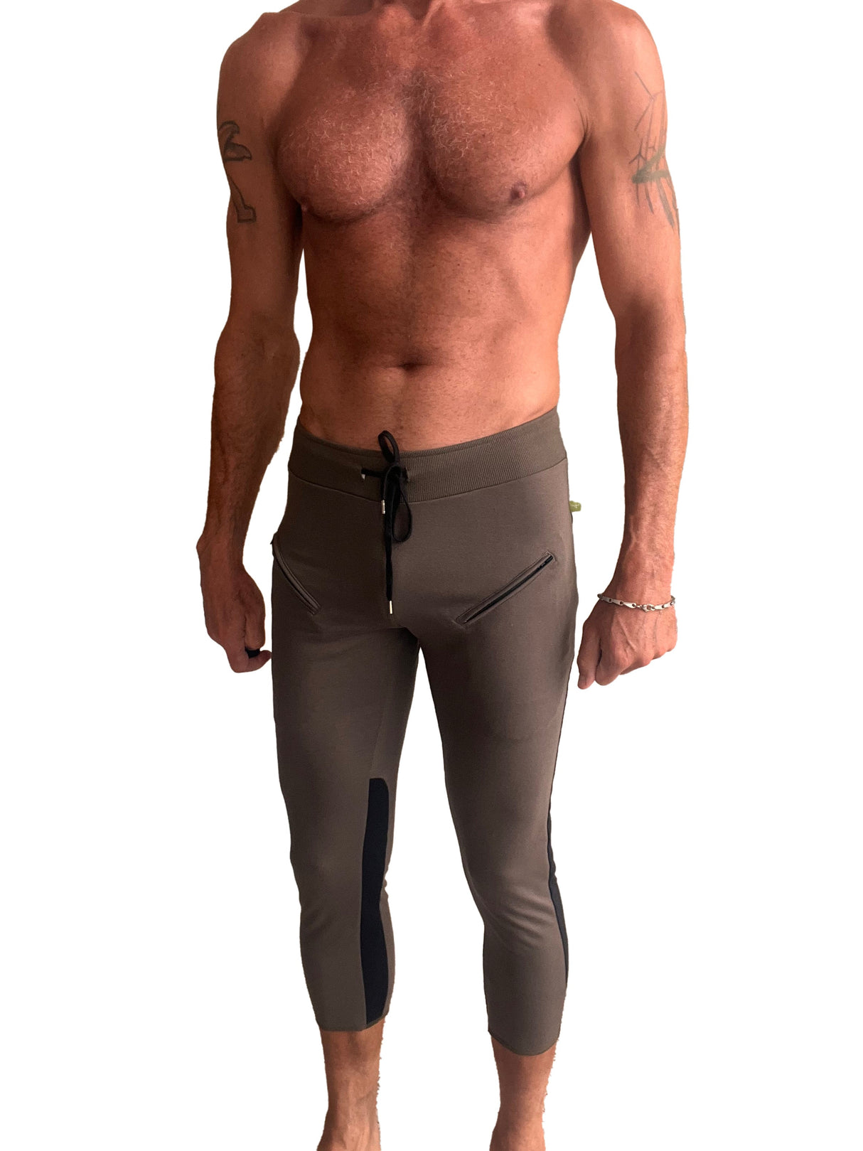 Mens 4/5 Zipper Pocket Capri Yoga Pants (ARMY Green w/Black) from 4-rth