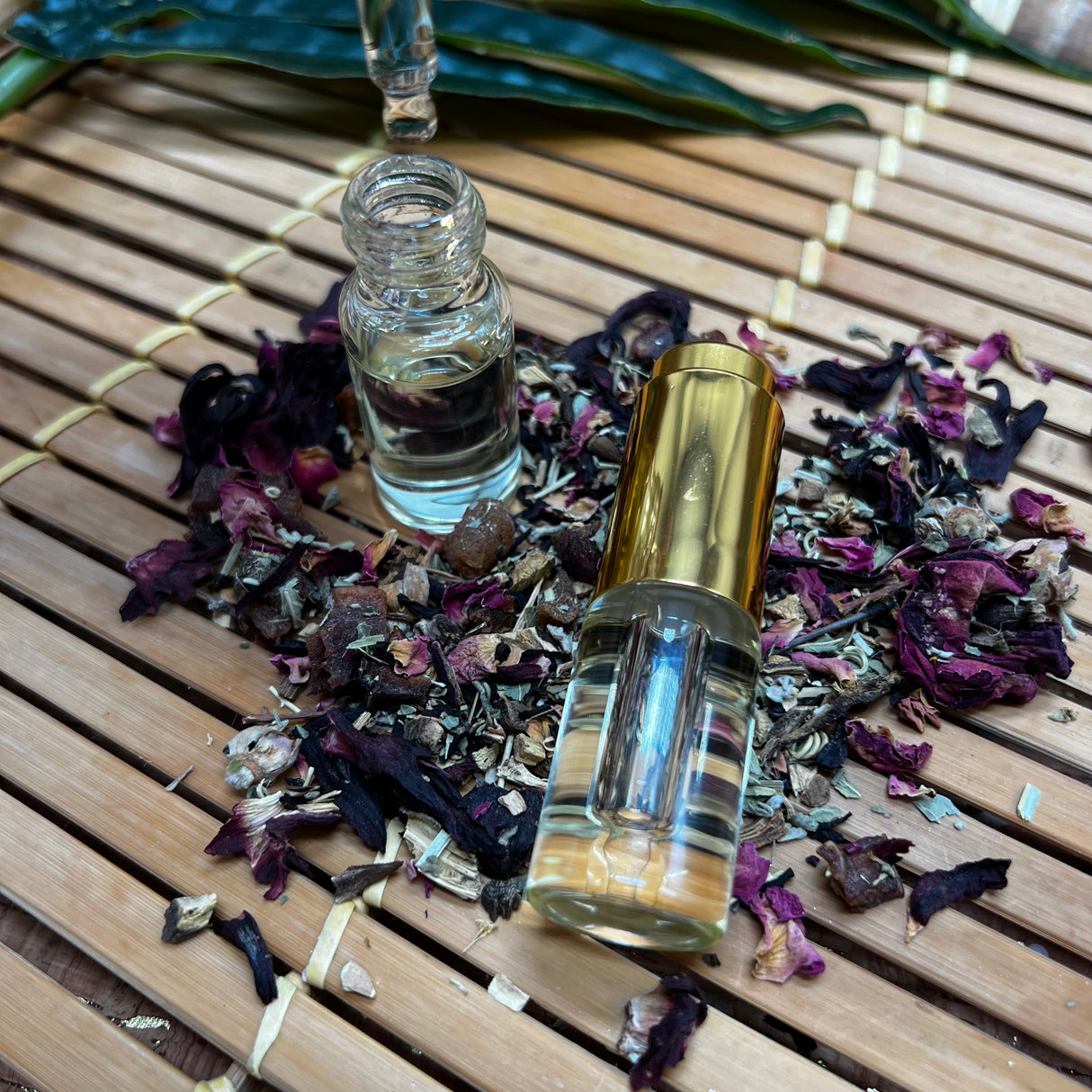 Moon in Scorpio Fragrance Oil [U] from Cream & Coco Skincare
