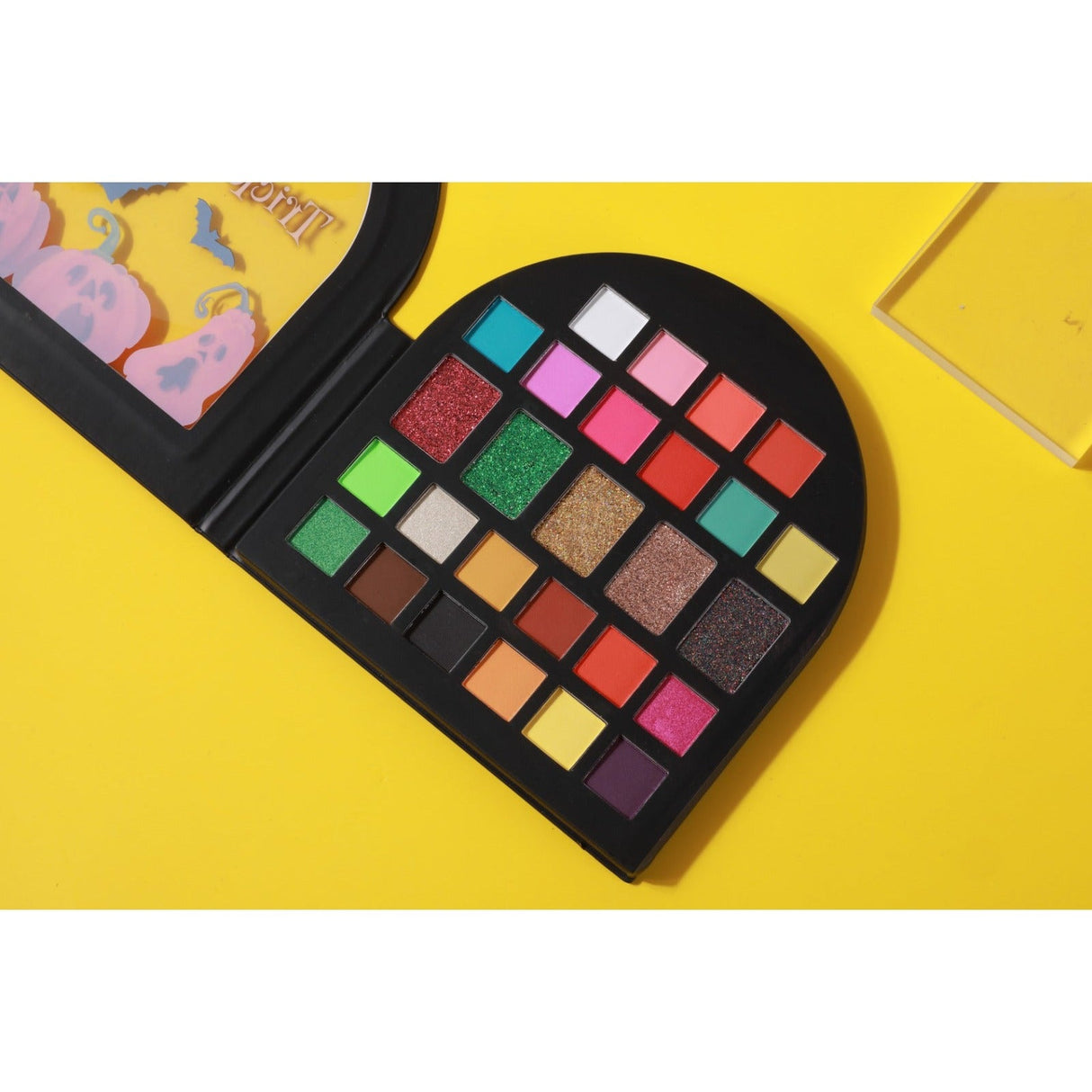 TRICK OR TREAT EYESHADOW PALETTE From Prolux Cosmetics